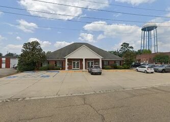 Leach Bobby DDS in Denham Springs